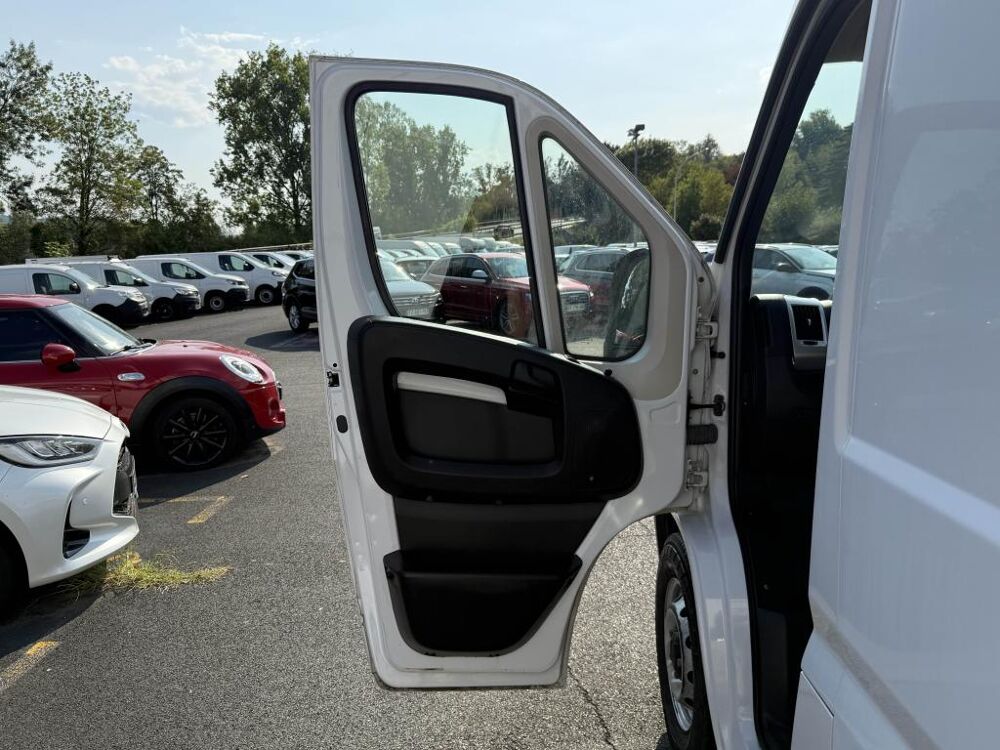 Ducato T&ocirc;l&eacute; Pro Lounge 3.3 M H2 2.3 Multijet - 160ch - BVA FOURGON 2021 occasion 19100 Brive-la-Gaillarde