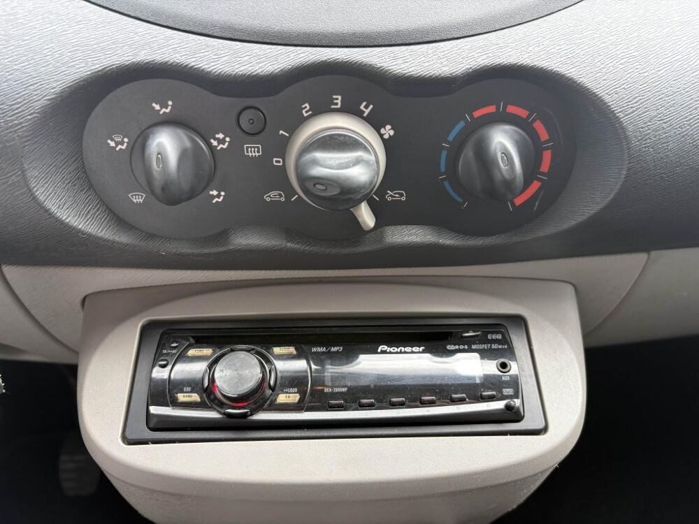 Twingo II - 1.2i - 60ch - Authentique Phase 1 - Garantie 12 mois 2008 occasion 76710 Eslettes