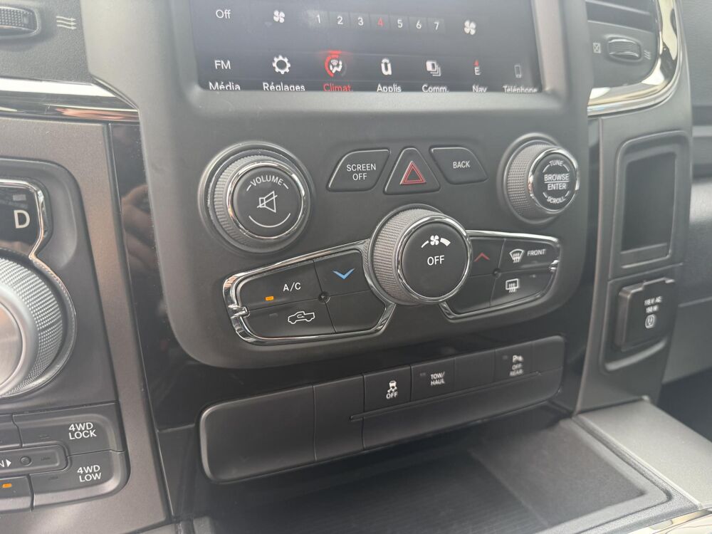 RAM 1500 CREW SPORT CLASSIC 2019 occasion 91830 Le Coudray-Montceaux