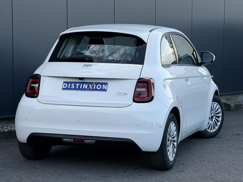 500 Electrique 118ch 42.0kWh Icone + Pack Confort - SOH +95% 2023 occasion 35300 Foug&egrave;res