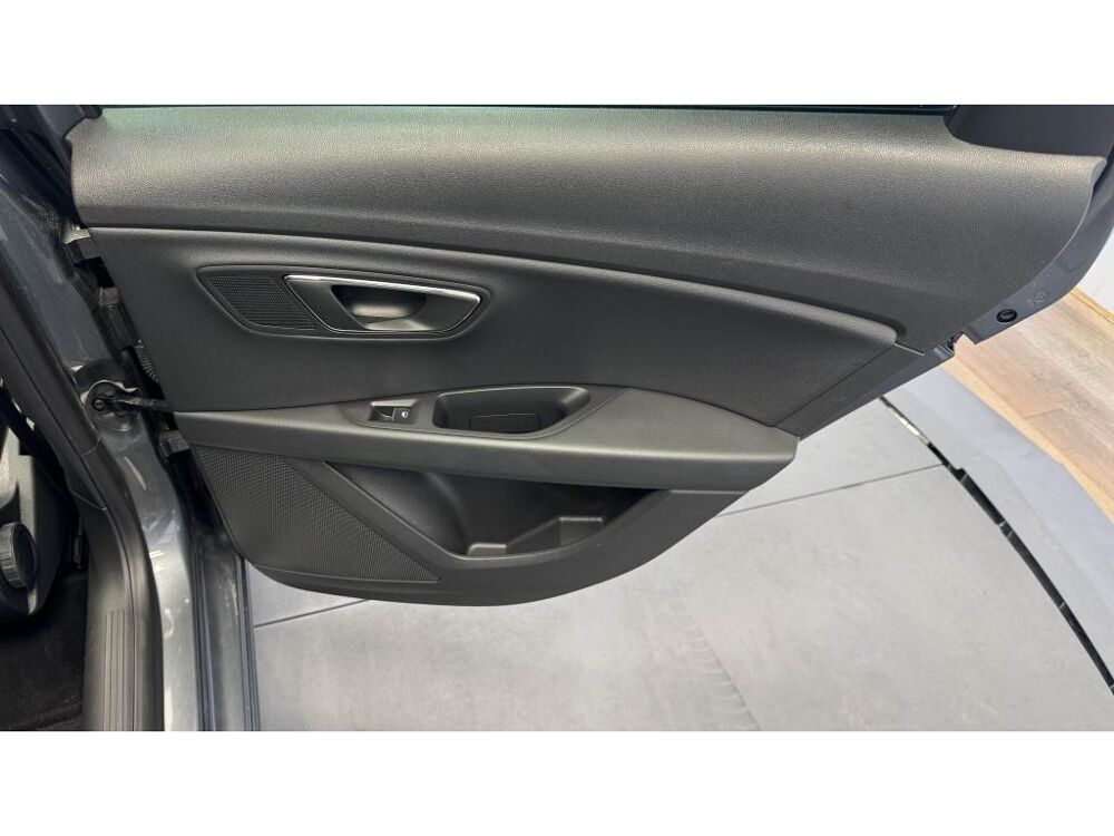 Leon ST 2.0 TDI 184 - DSG 6 - Matrix Led - Entretien Complet - 2015 occasion 60740 Saint-Maximin