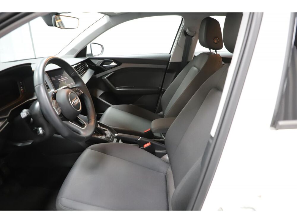 A1 1.0 30 TFSI 110 S line S-Tronic Sportback 2024 occasion 06550 La Roquette-sur-Siagne