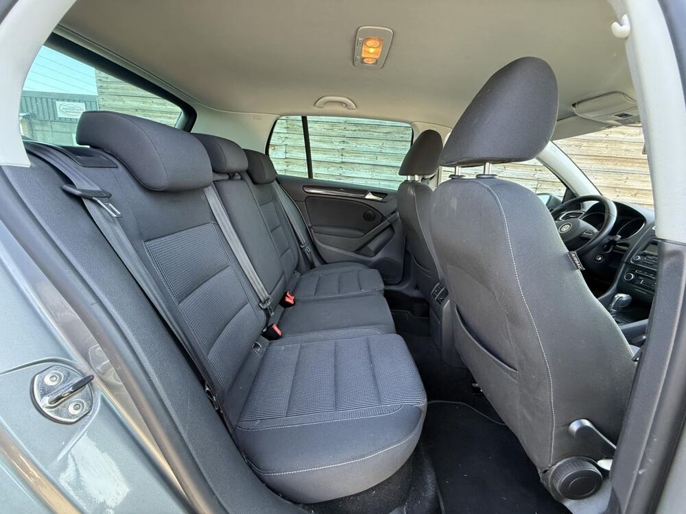 Golf 1.4 16V TSI - 122 Boite auto VI BERLINE Confortline 2011 occasion 19100 Brive-la-Gaillarde