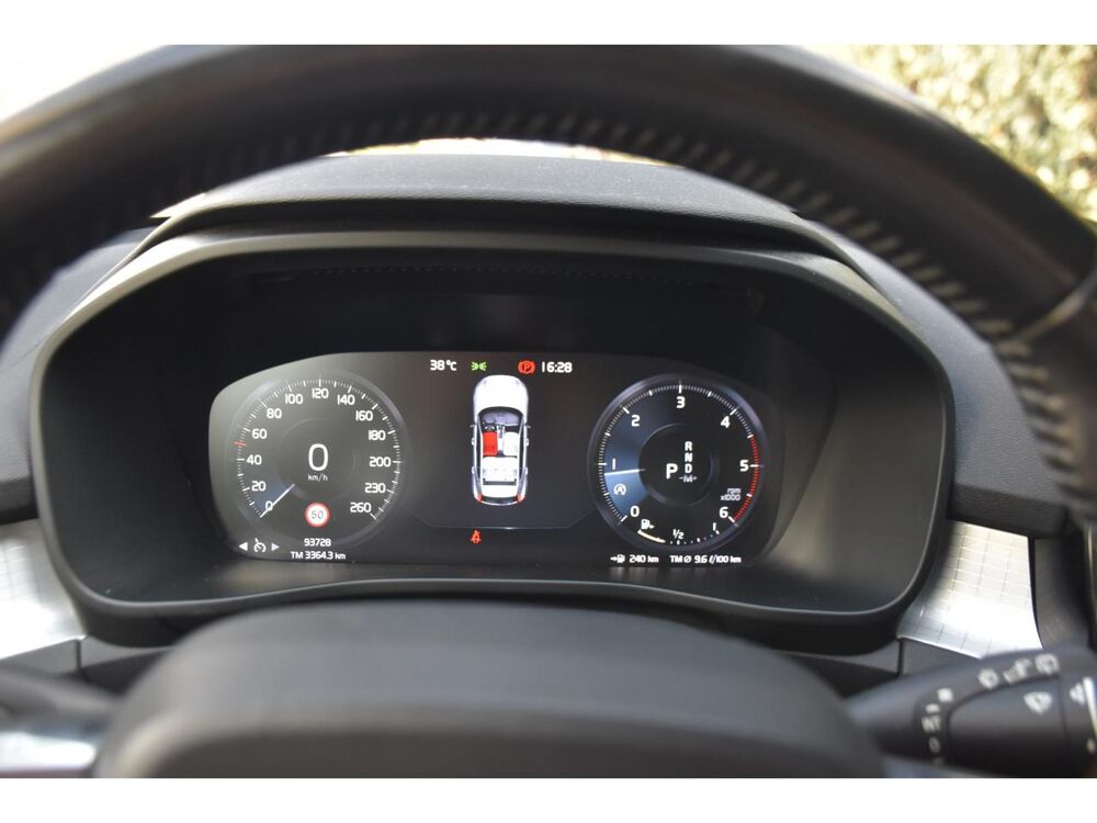 XC40 D4 AWD AdBlue - 190 - BVA Geartronic Momentum 2018 occasion 06250 Mougins
