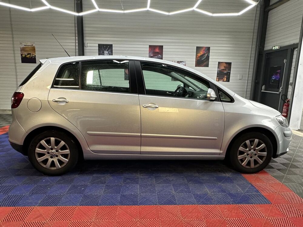 Golf 1.9 TDI 105 CONFORT DSG BVA 2006 occasion 33370 Artigues-pr&egrave;s-Bordeaux