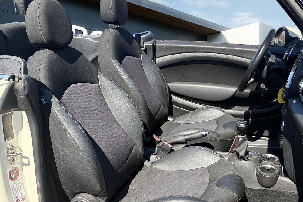 Cooper D Cabriolet 1.6D FAP - 112 R57 LCI CABRIOLET 2012 occasion 78760 Jouars-Pontchartrain