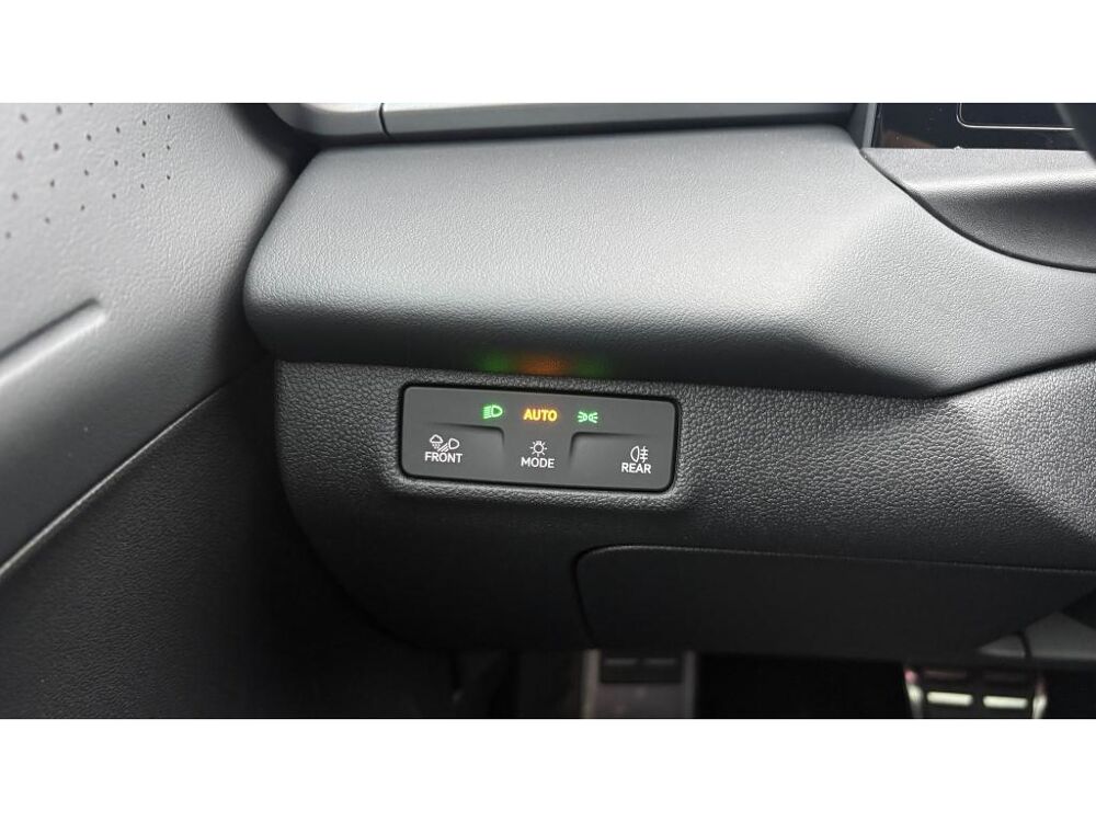 T-ROC 1.5 eTSI 150 DSG R-Line +ATTELAGE+IQ LIGHT+HARMAN KARDON+T.O 2026 occasion 81580 Soual