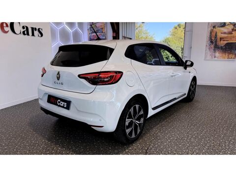 Clio 1.5 BLUEDCI 100 CH BUSINESS GARANTIE 12 MOIS 2022 occasion 16000 Angoul&ecirc;me