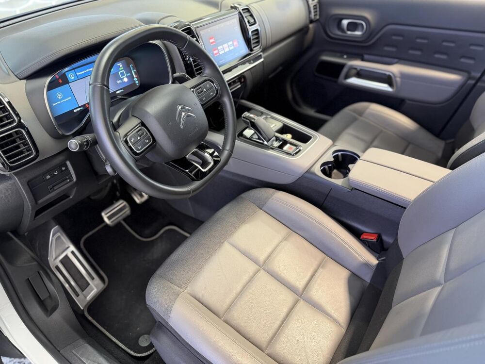 C5 aircross 1.6 225H 180CH HYBRID PHEV 13.2KWH SHINE PACK E-EAT BVA GARA 2022 occasion 16000 Angoul&ecirc;me