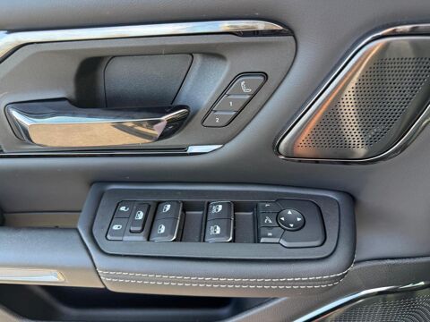 RAM 1500 CREW LIMITED NIGHT EDITION HAYON MULTI V8 5,7L 2026 occasion 91830 Le Coudray-Montceaux