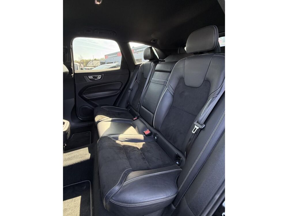 XC60 R-DESIGN D4 AdBlue 190 Geartronic attelage 2019 occasion 44700 Orvault