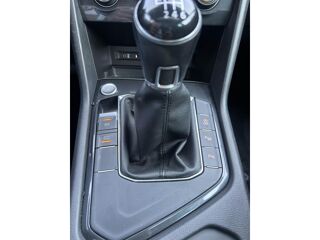 Tiguan 2.0 TDI 150ch BMT CARAT *ATTELAGE ELECTRIQUE* 2016 occasion 44700 Orvault