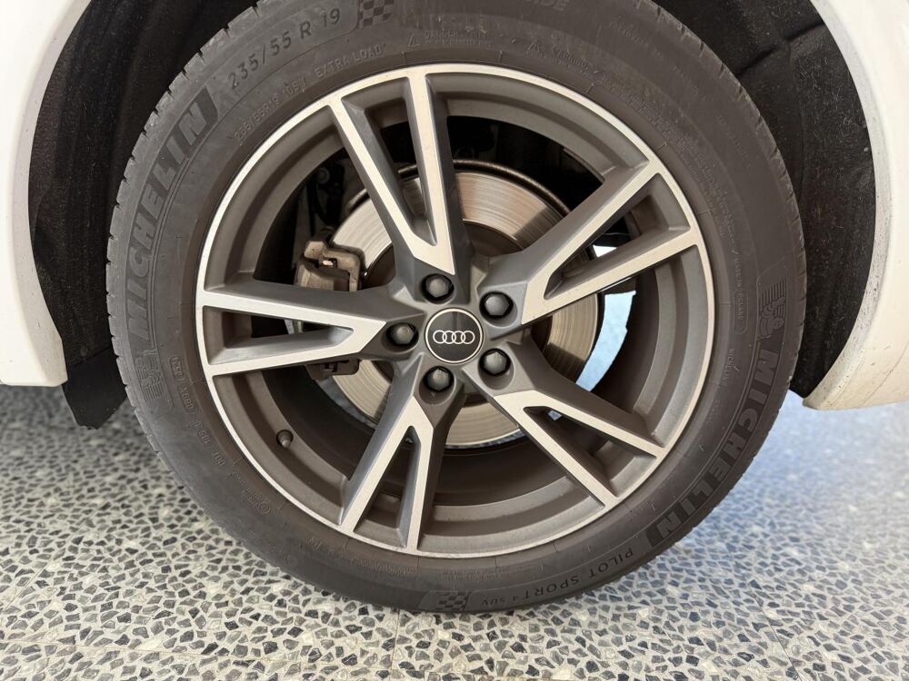 Q5 2.0 35 TDI 165CH MHEV HYBRID AVUS S-TRONIC BVA GARANTIE 12 M 2021 occasion 16000 Angoul&ecirc;me