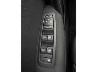 M&eacute;gane IV EVOLUTION 1.6 E-TECH PLUG-IN HYBRIDE 160ch 2023 occasion 44700 Orvault