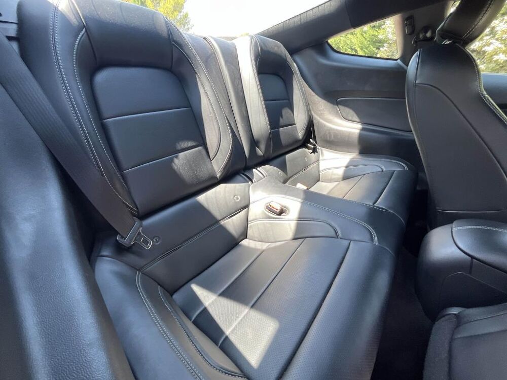 Mustang 5.0 V8 GT FASTBACK 421CH BVA - MALUS PAYE - FULL ENTRETIEN - 2016 occasion 13760 Saint-Cannat