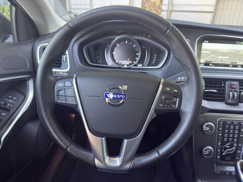 V40 Cross Country D3 - 150 - BVA Geartronic CROSS COUNTRY Summu 2016 occasion 77185 Lognes