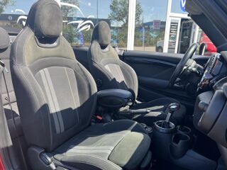 Cooper D Cabriolet - 231cv - John Cooper Works - BVA 2017 occasion 49070 Beaucouz&eacute;
