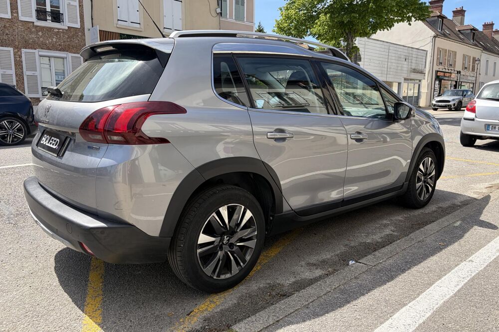 2008 1.2i - 82 Allure PHASE 2 - CARPLAY - ENTRETIEN PEUGEOT 2017 occasion 78760 Jouars-Pontchartrain