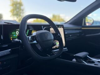 Rafale E-Tech Full Hybrid 200 Esprit Alpine avec Hayon &eacute;lectrique 2026 occasion 35300 Foug&egrave;res