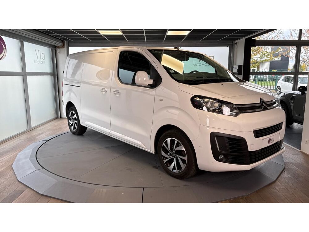 Jumpy M 2.0 BlueHDi 150 Attelage / Cam&eacute;ra de recul / apple car pla 2017 occasion 60740 Saint-Maximin