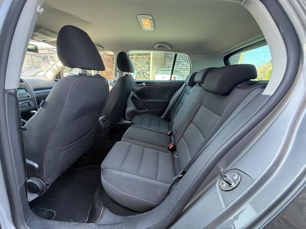Golf 1.4 16V TSI - 122 Boite auto VI BERLINE Confortline 2011 occasion 19100 Brive-la-Gaillarde