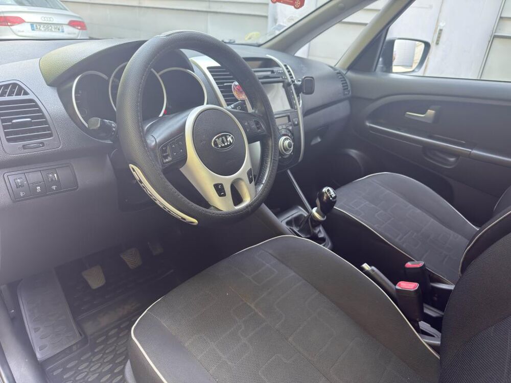 Venga 1.6 CRDi 115 BERLINE Edition 7 2013 occasion 77185 Lognes