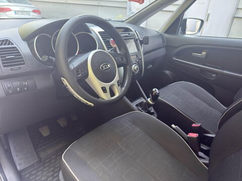 Venga 1.6 CRDi 115 BERLINE Edition 7 2013 occasion 77185 Lognes