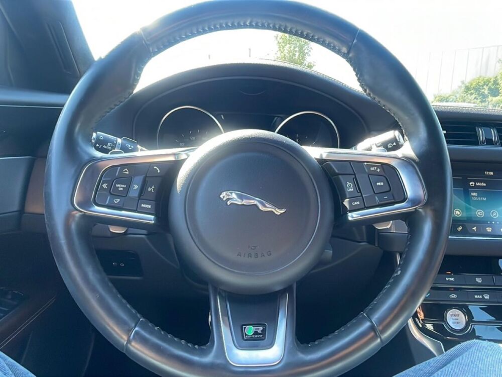 XF 2.0d 180 business r-sport bva 2020 occasion 85150 Les Achards