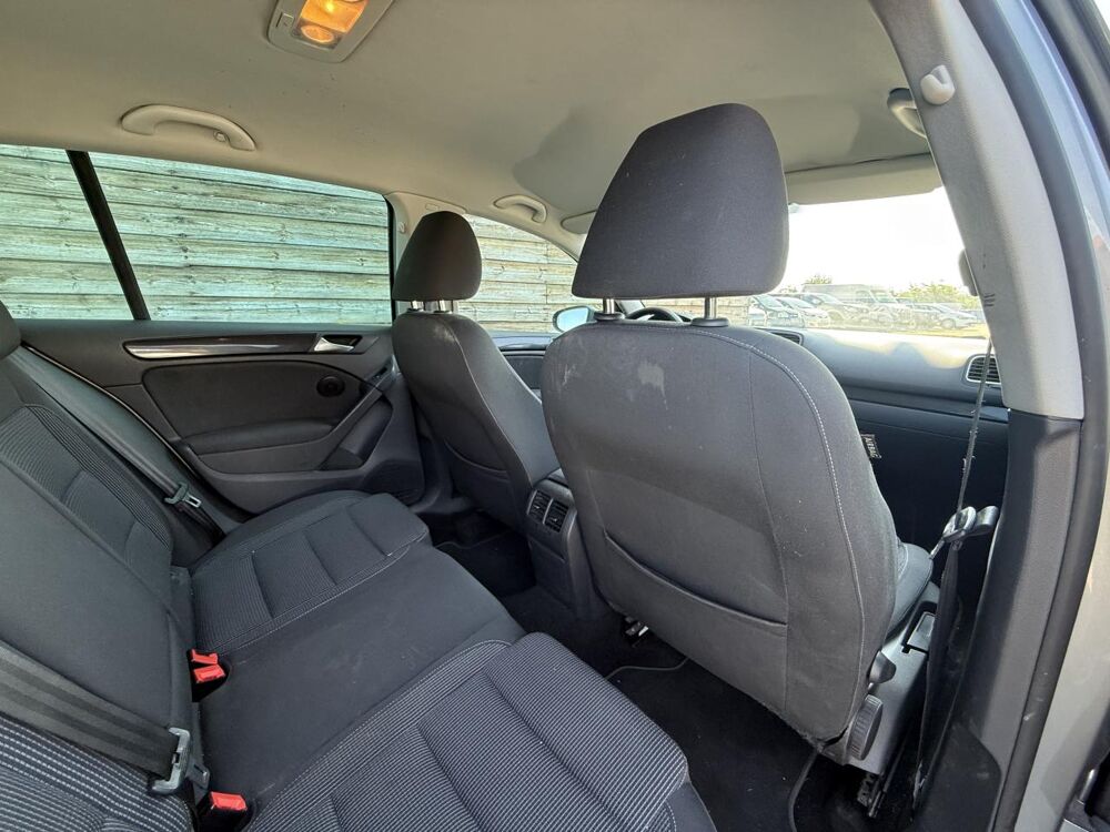 Golf 1.4 16V TSI - 122 Boite auto VI BERLINE Confortline 2011 occasion 19100 Brive-la-Gaillarde