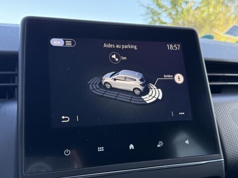 Clio V BUSINESS SCE 65ch **APPLE CARPLAY ET ANDROID AUTO** 2021 occasion 44700 Orvault