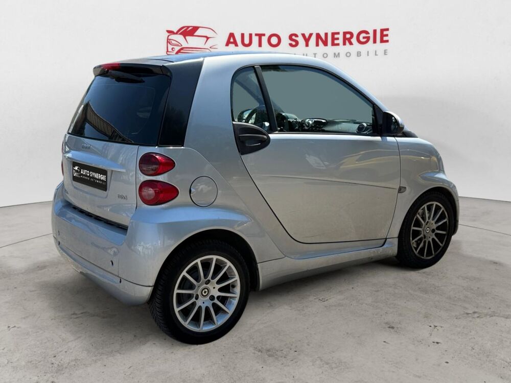ForTwo Smart Coupe 1.0i - 71 mhd - BV Softouch Passion PHASE 2 2011 occasion 13400 Aubagne