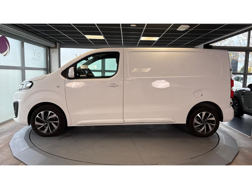 Jumpy M 2.0 BlueHDi 150 Attelage / Cam&eacute;ra de recul / apple car pla 2017 occasion 60740 Saint-Maximin