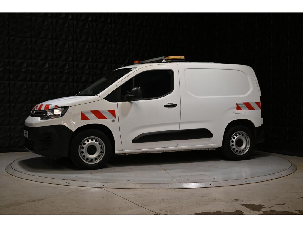 Berlingo 1.2 PURETECH S&S - 100 III FOURGON Fourgon M Worker 1000 kg 2021 occasion 77100 Meaux