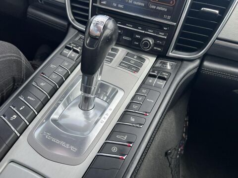 Panamera V6 TDI 250 TIPTRONIC - SUIVI PORSCHE - BOSE - TOIT OUVRANT 2011 occasion 13760 Saint-Cannat