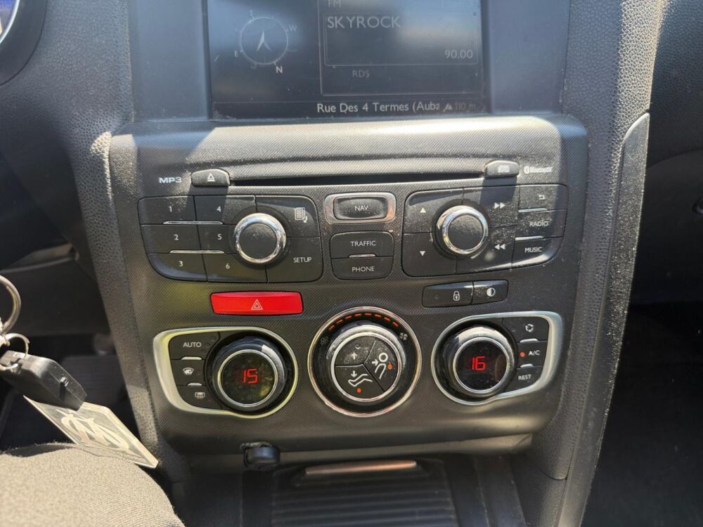 DS4 1.6 e-HDi FAP - 115 - BV ETG6 So Chic 2013 occasion 13400 Aubagne