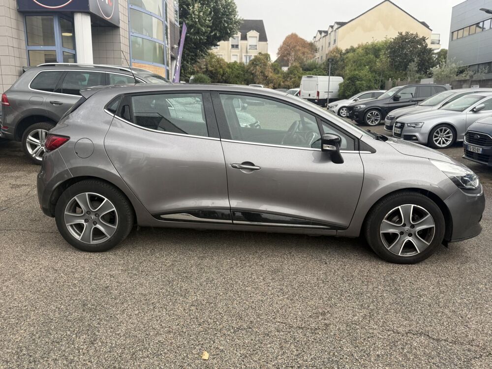 Clio 0.9 TCe - 90 Zen SUIVI RENAULT GARANTIE 12 MOIS 2015 occasion 94360 Bry-sur-Marne