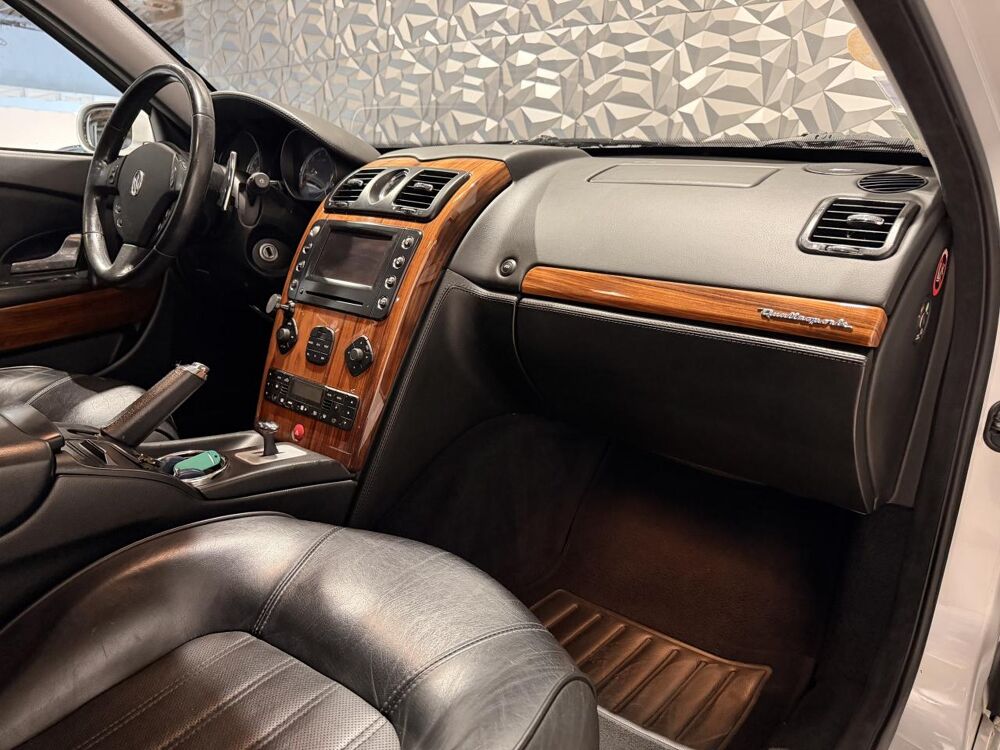 Quattroporte 4.2i 2004 BERLINE . PHASE 1 2004 occasion 78680 &Eacute;p&ocirc;ne