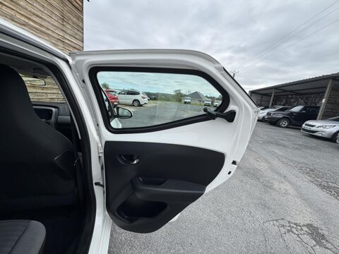 Aygo 1.0 VVT-i II 2014 x-play PHASE 2 2019 occasion 19100 Brive-la-Gaillarde