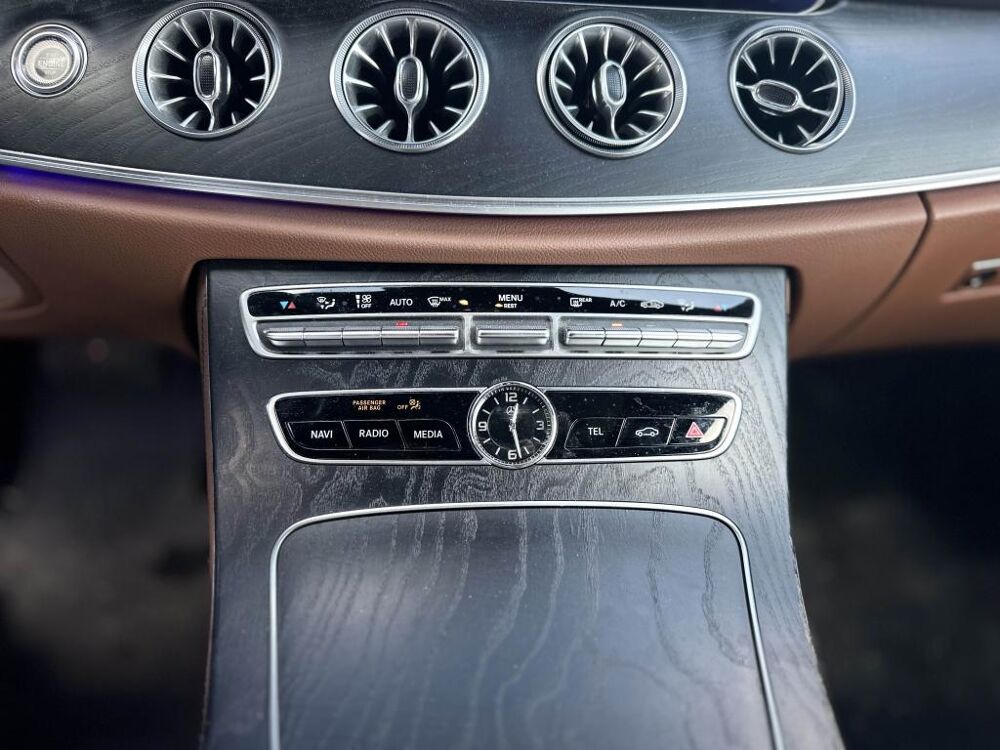 Classe E 220 D COUPE EXECUTIVE - TOIT OUV - HUD - CAM 360 - SUIVI MER 2017 occasion 13760 Saint-Cannat