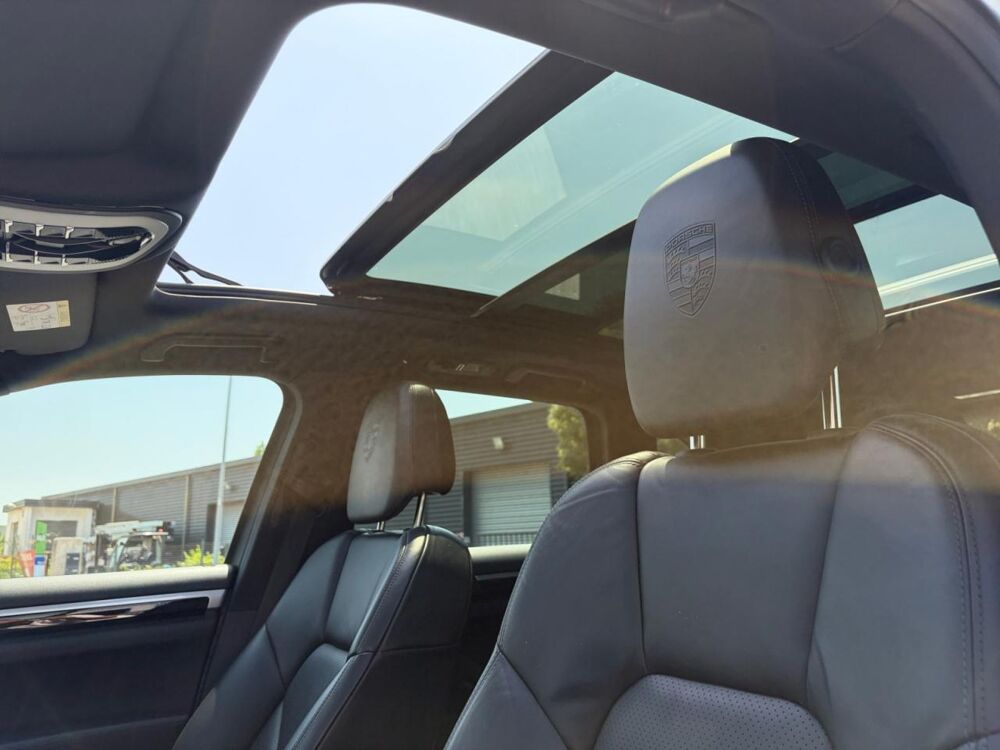 Cayenne 3.0i V6 - 416 - S E-Hybrid Platinum Edition PHASE 2 TOIT OUV 2016 occasion 13400 Aubagne