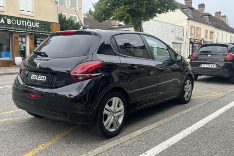 208 1.2i -Signature -82ch - courroie chang&eacute; - carplay - camera d 2019 occasion 78760 Jouars-Pontchartrain