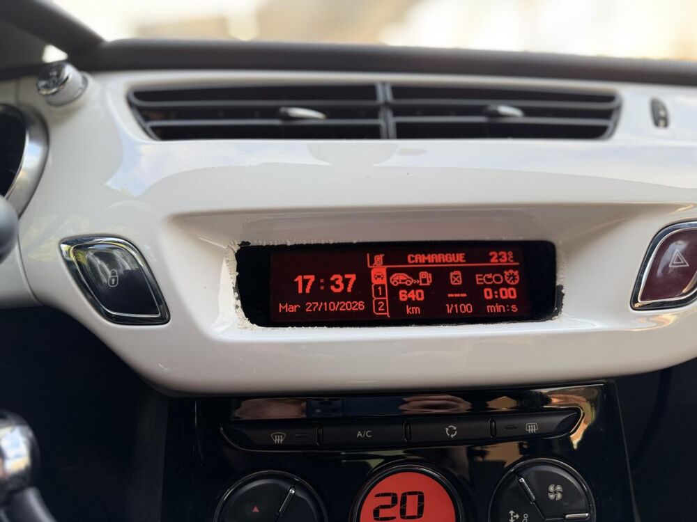 DS3 1.6 BlueHDi - 100CH - BLUETOOTH - IDEAL JEUNE CONDUCTEUR 2015 occasion 13760 Saint-Cannat