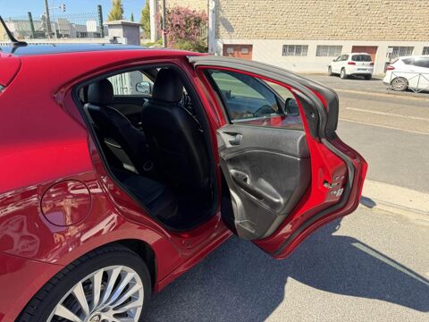 Giulietta 1.4 TB MultiAir - 170 S&S Bva Exclusive gps + clim + radar A 2012 occasion 19100 Brive-la-Gaillarde