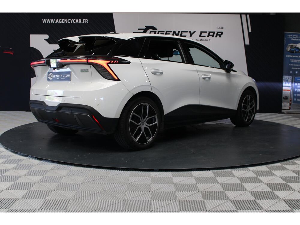 MG4 204 64-2 KWh Luxury Entretien Complet 2023 occasion 59493 Villeneuve-d'Ascq