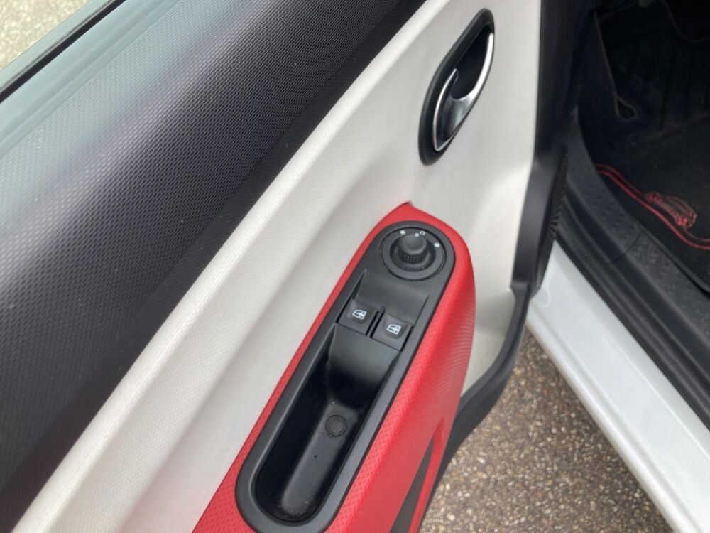 Twingo III 1.0 sce 70 intens 2015 occasion 57525 Talange