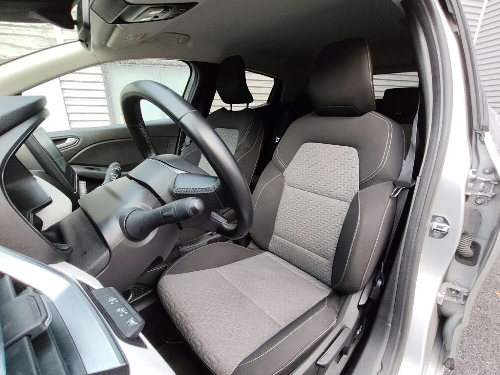 Clio 1.6 E-Tech Hybride - 145CV - BVA - multi-modes - Evolution 2022 occasion 77185 Lognes