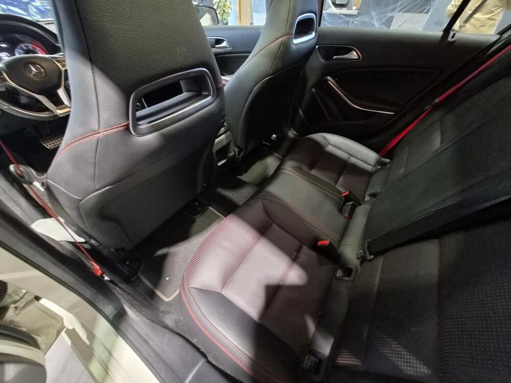 Classe A A 250 AMG - TOIT OUVRANT - CAMERA DE RECUL 2015 occasion 25300 Pontarlier