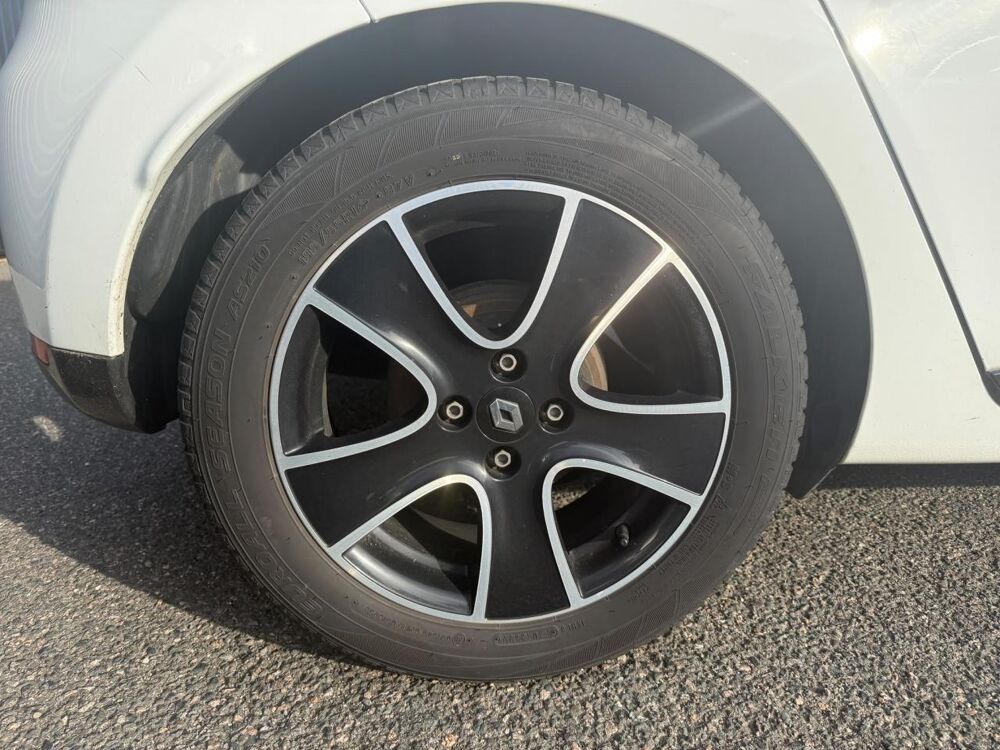 Clio 1.5 DCI 90 ENERGY INTENS 2015 occasion 42170 Saint-Just-Saint-Rambert