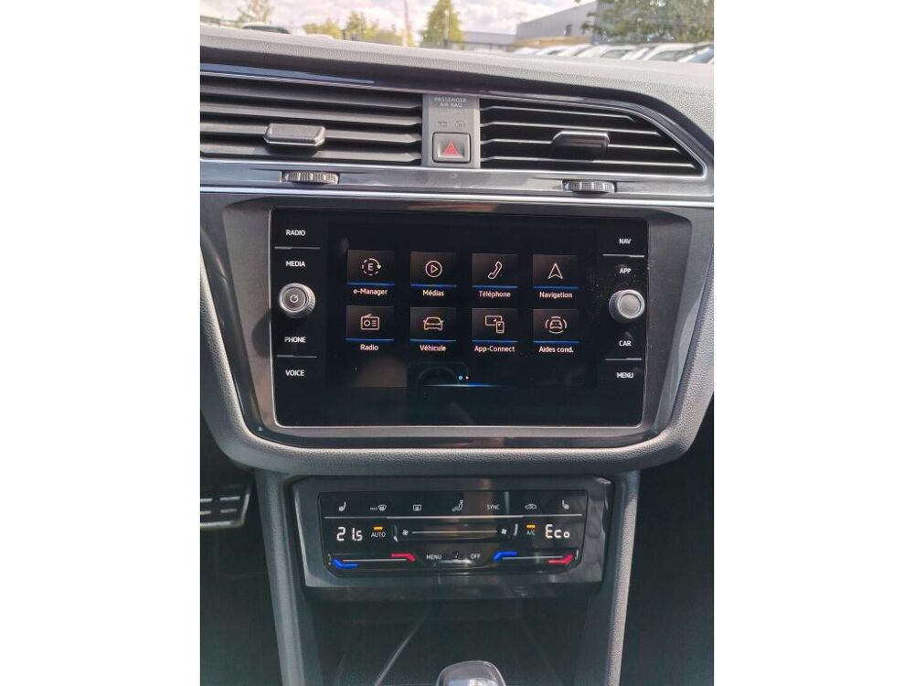 Tiguan R-LINE EXCLUSIVE EHYBRID 245ch DSG6 RECHARGEABLE 2021 occasion 44700 Orvault