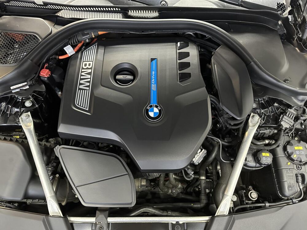 S&eacute;rie 5 2.0 530 E IPERFORMANCE 252H 185 PHEV HYBRID BUSINESS DESIGN 2019 occasion 33370 Artigues-pr&egrave;s-Bordeaux